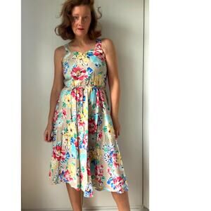 Vintage 80s Floral Print Sundress Size Small Made USA KNee length Tan Red